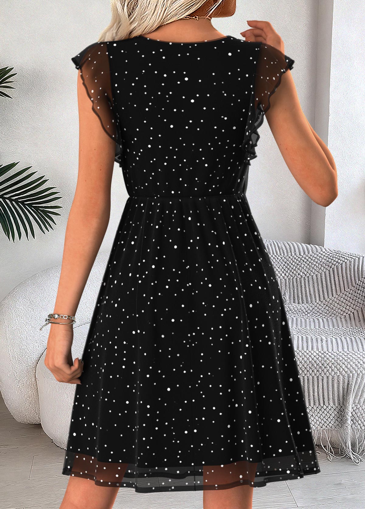Black Tummy Coverage Short Sleeve Round Neck Dress | picture 