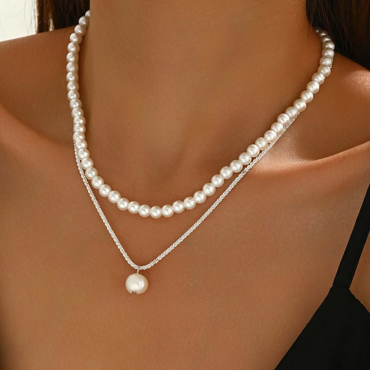 White Pearl Beaded Layered Design Necklace | picture 