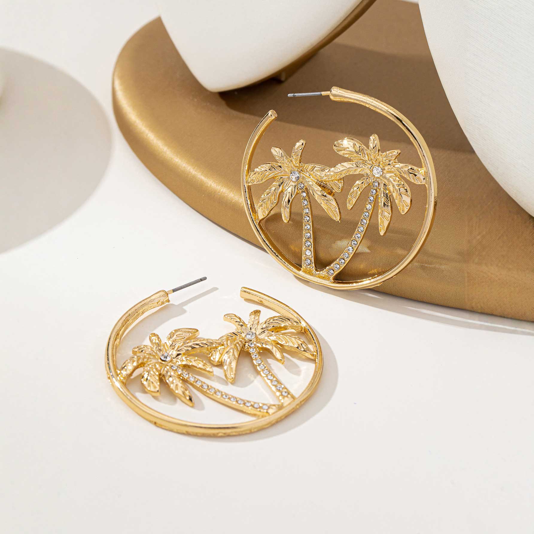 Golden Coconut Tree Circle Alloy Earrings | picture 