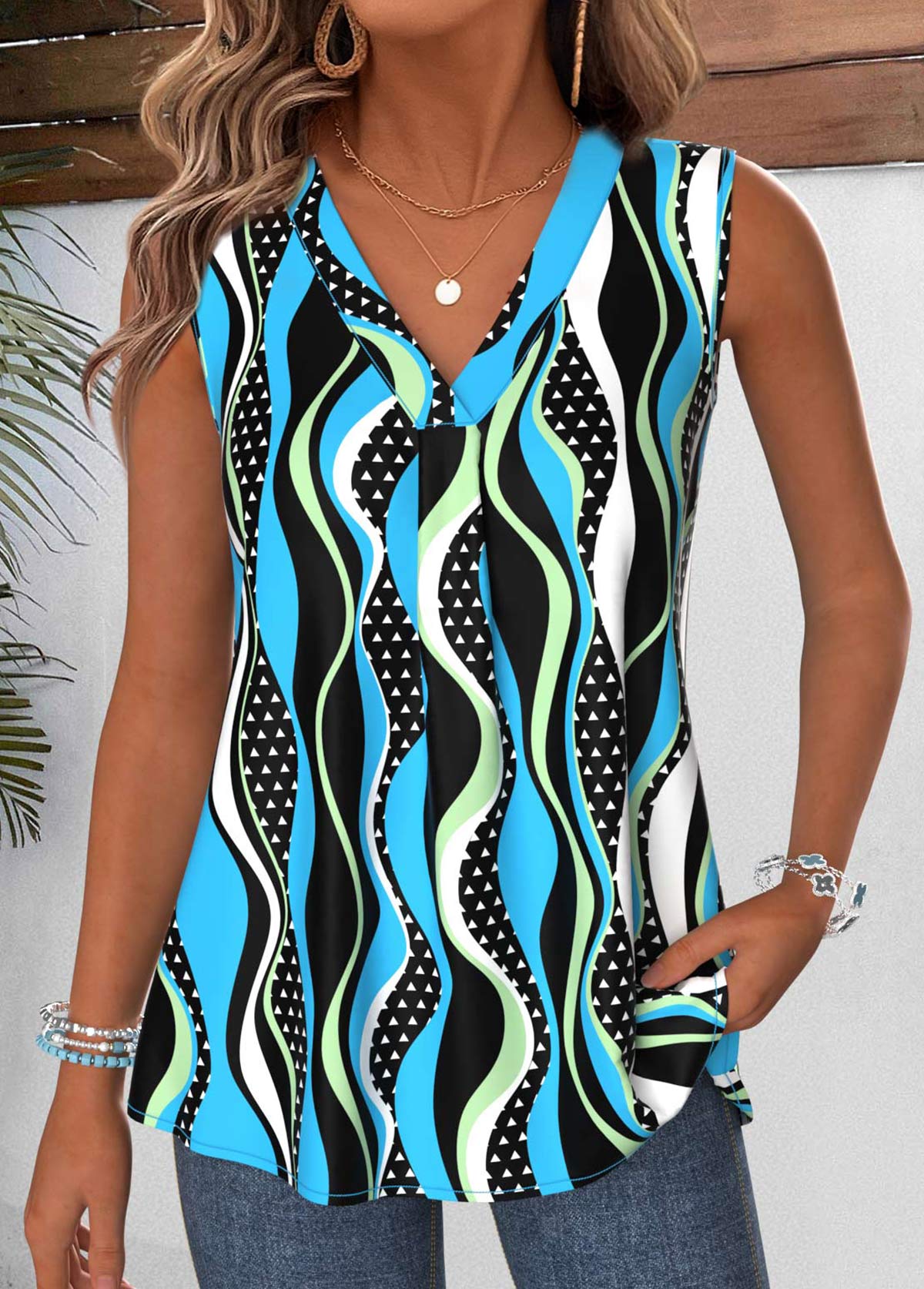 Multi Color Tummy Coverage Geometric Print Sleeveless Tank Top | picture 