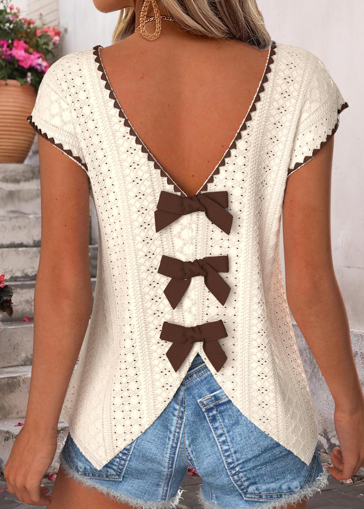 Beige Tummy Coverage Short Sleeve V Neck T Shirt | picture 