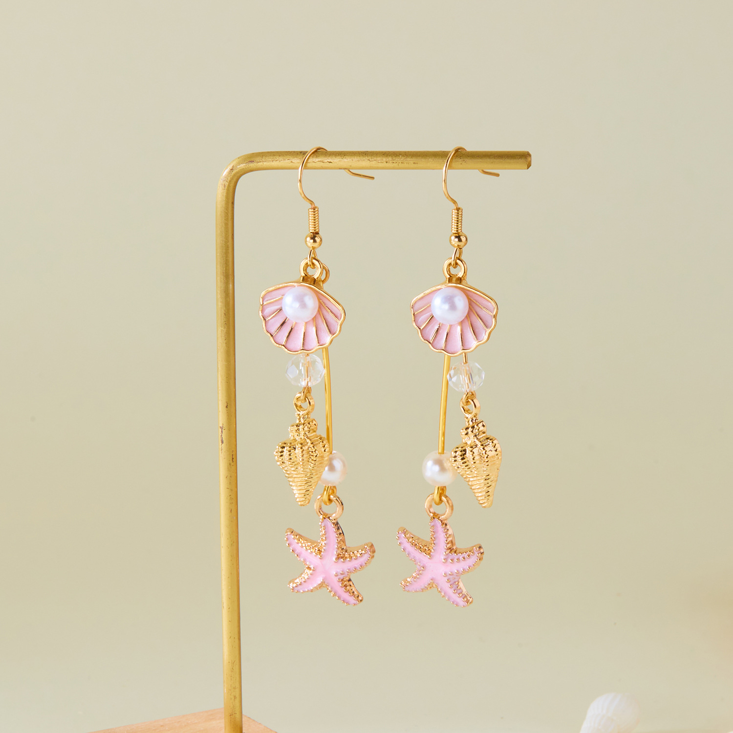 Pink Color Shell Alloy Detail Earrings | picture 