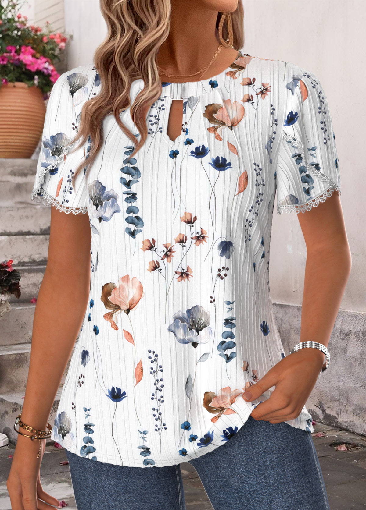 Multi Color Floral Print Curved Hem Short Sleeve Blouse | picture 