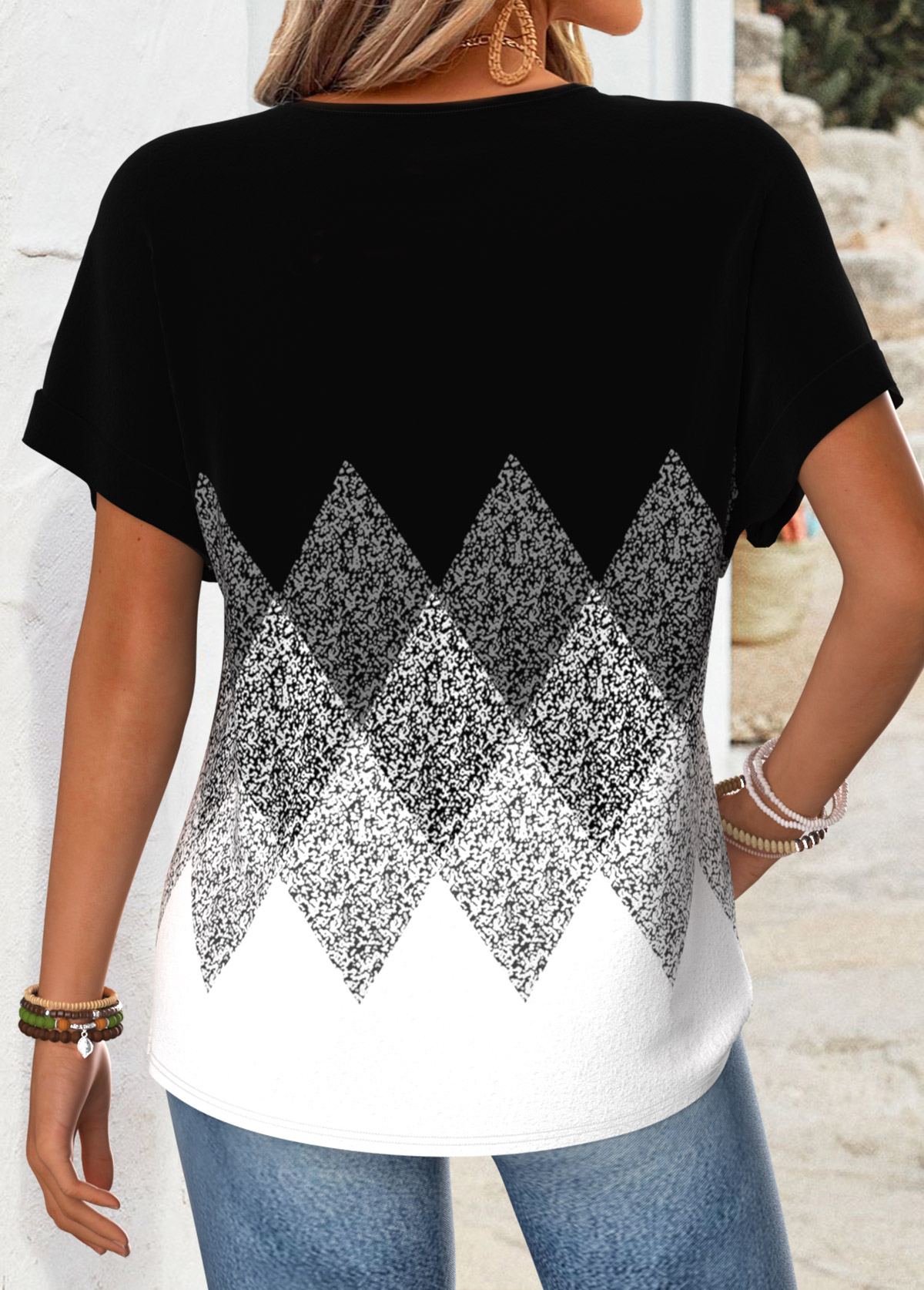 Black Geometric Print Tummy Coverage Short Sleeve T Shirt | picture 