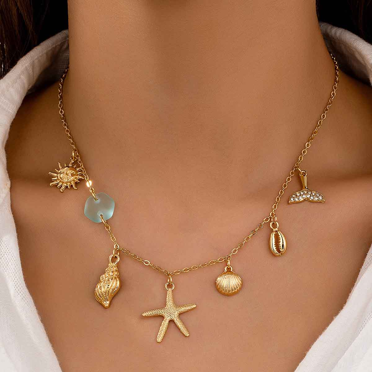 Golden Color Shell Alloy Detail Necklace | picture 