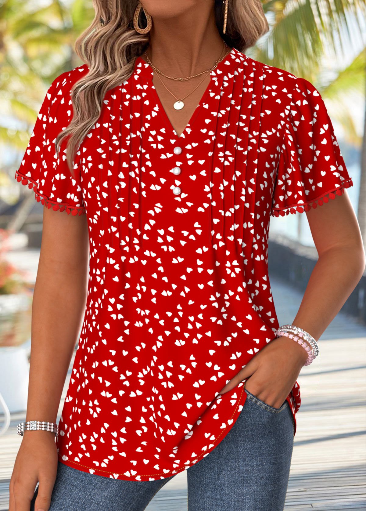 Red Heart Print Curved Hem Short Sleeve T Shirt | picture 