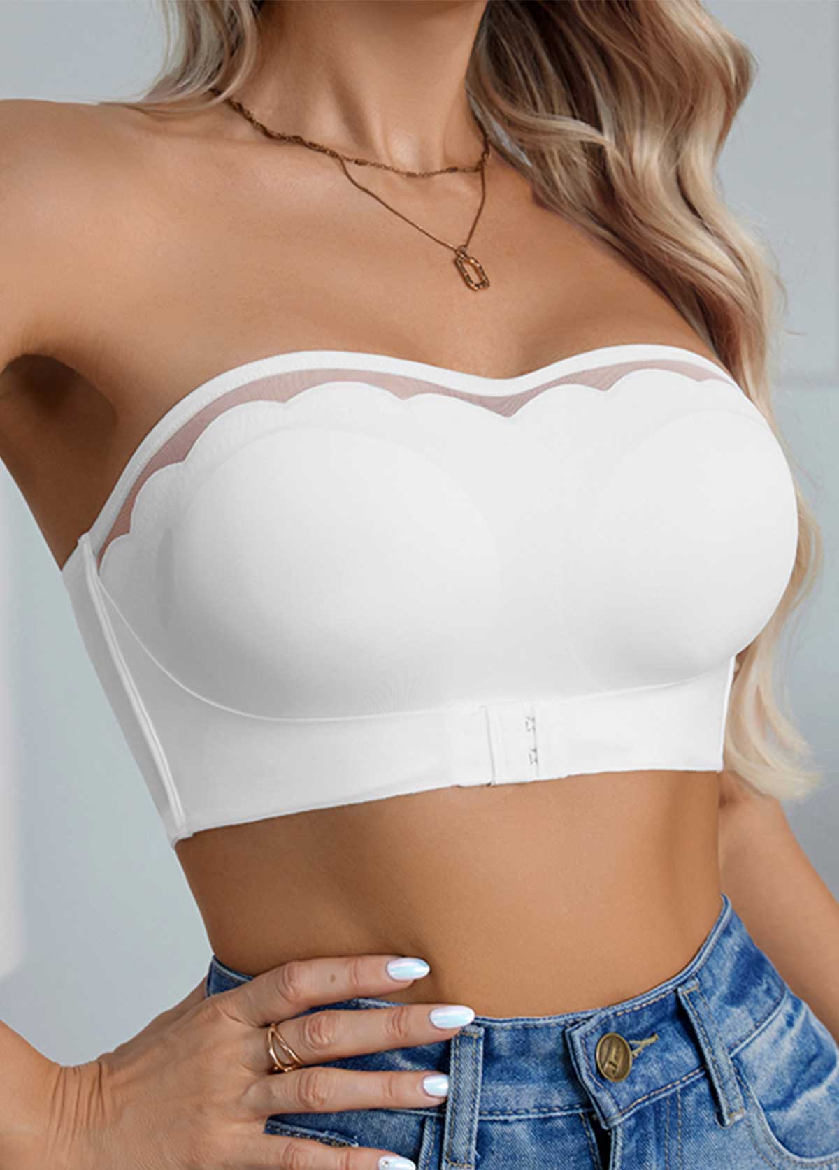 White Color Stretch Detail Bandeau Bra | picture 