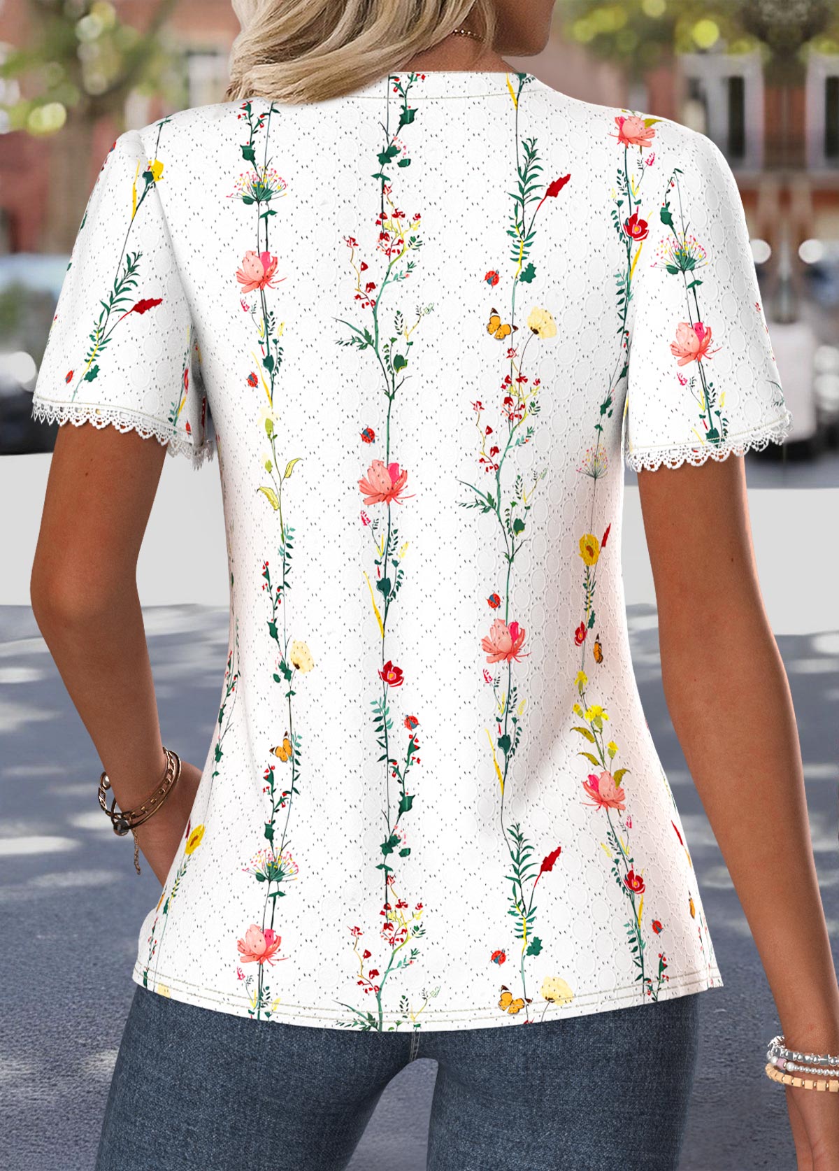White Ditsy Floral Print Curved Hem Short Sleeve Blouse | picture 