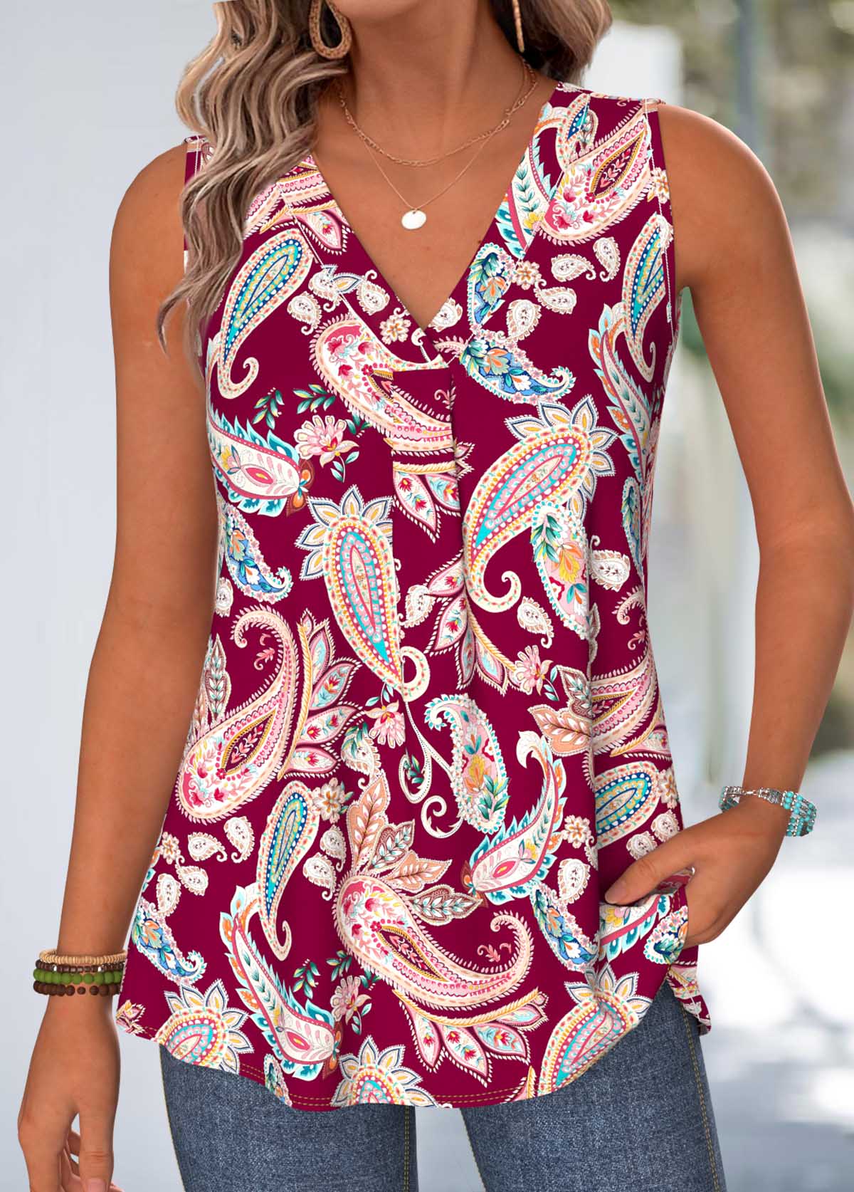 Deep Red Paisley Print Curved Hem Sleeveless Tank Top | picture 