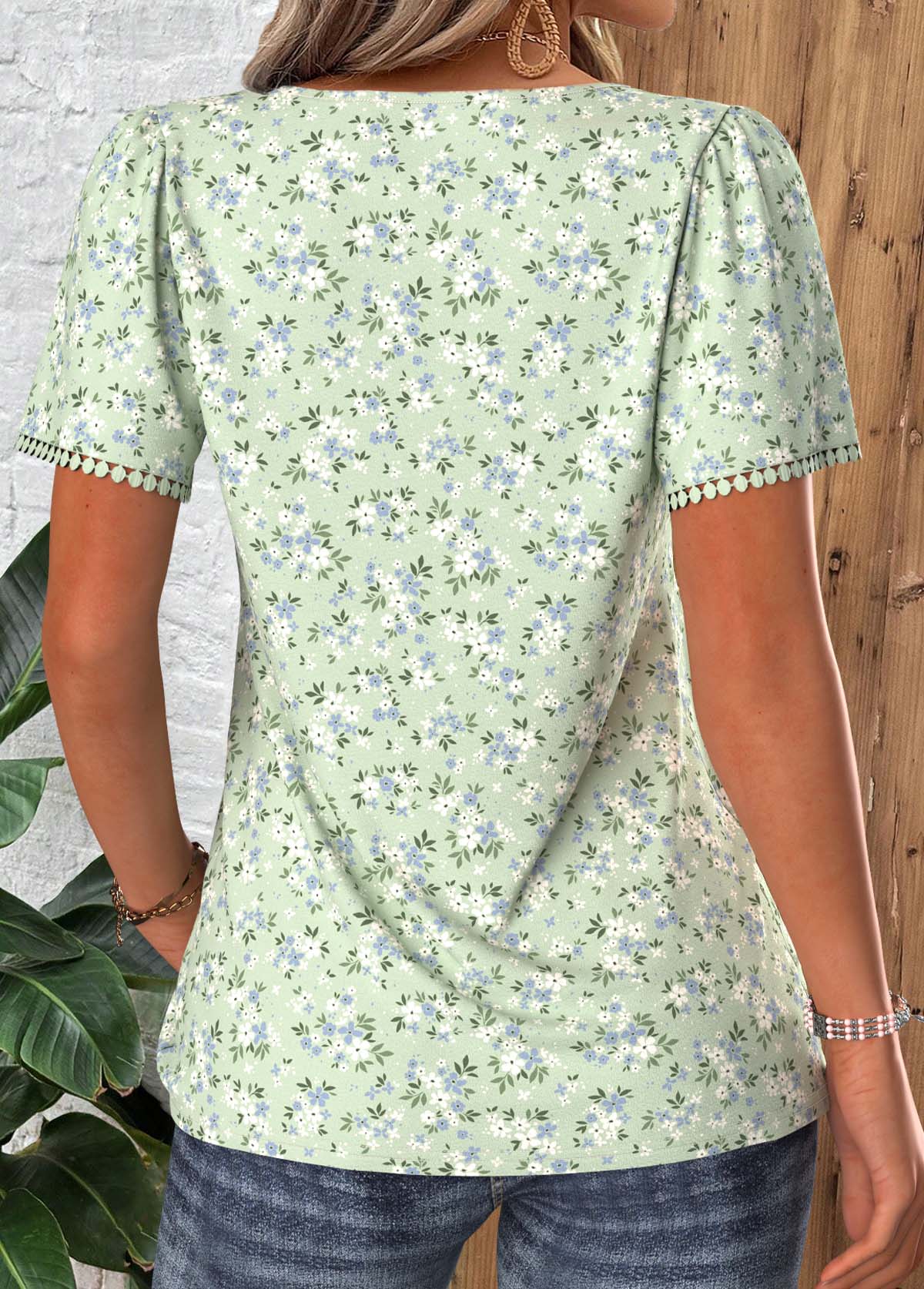 Light Green Floral Print Pleated Short Sleeve T Shirt | picture 