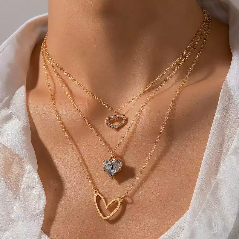 Golden Color Heart Alloy Detail Necklace | picture 