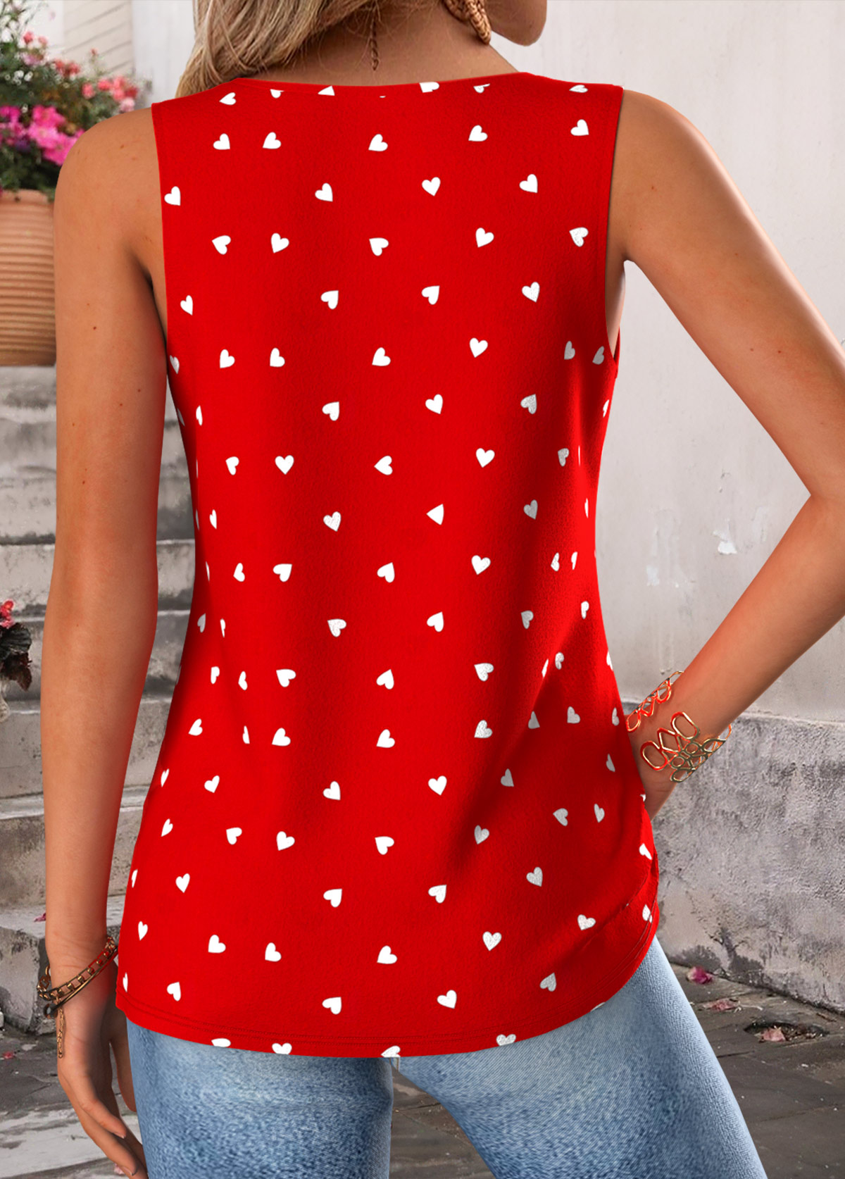 Red Geometric Print Curved Hem Sleeveless Tank Top | picture 