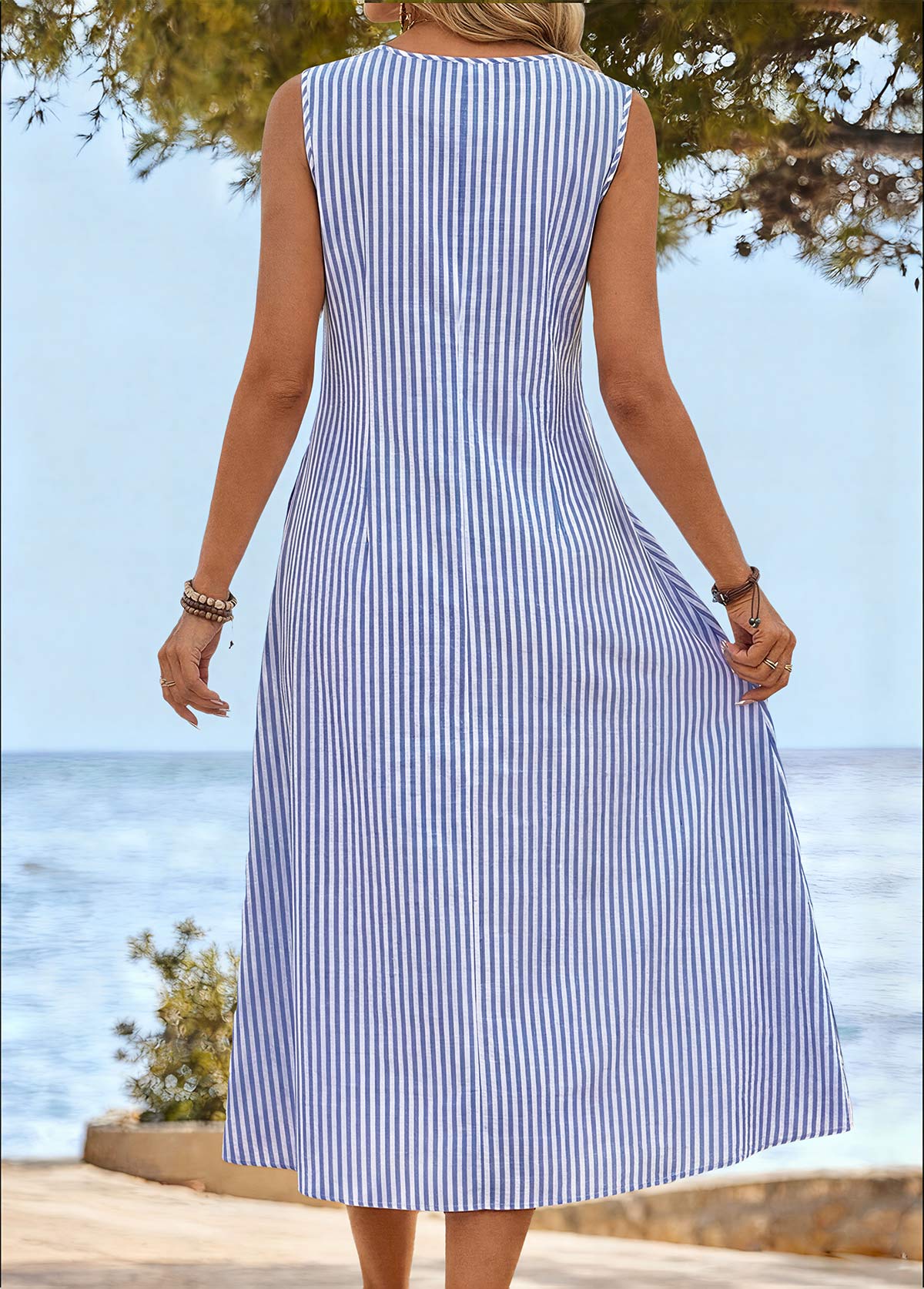 Blue Striped Patchwork Sleeveless Round Neck Dress | picture 