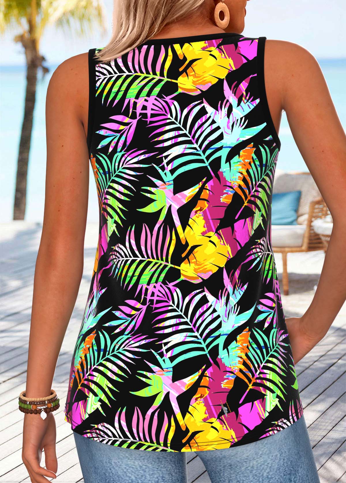 Multi Color Leaf Print Curved Hem Sleeveless Tank Top | picture 