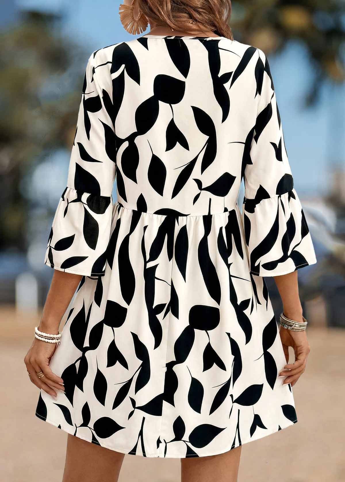 Light Coffee Leaf Print Short Shirred 3/4 Sleeve Dress | picture 