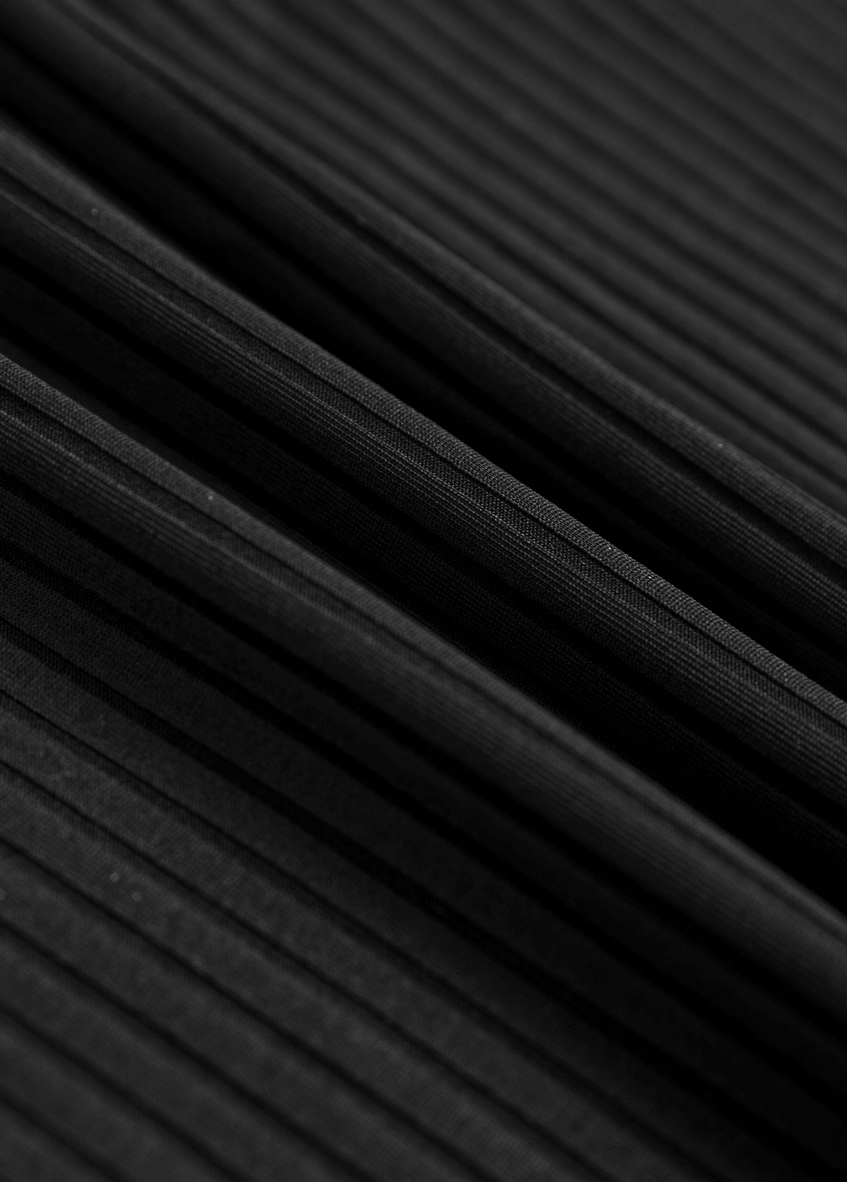 Surplice Feathers Print Black Tankini Set | picture 