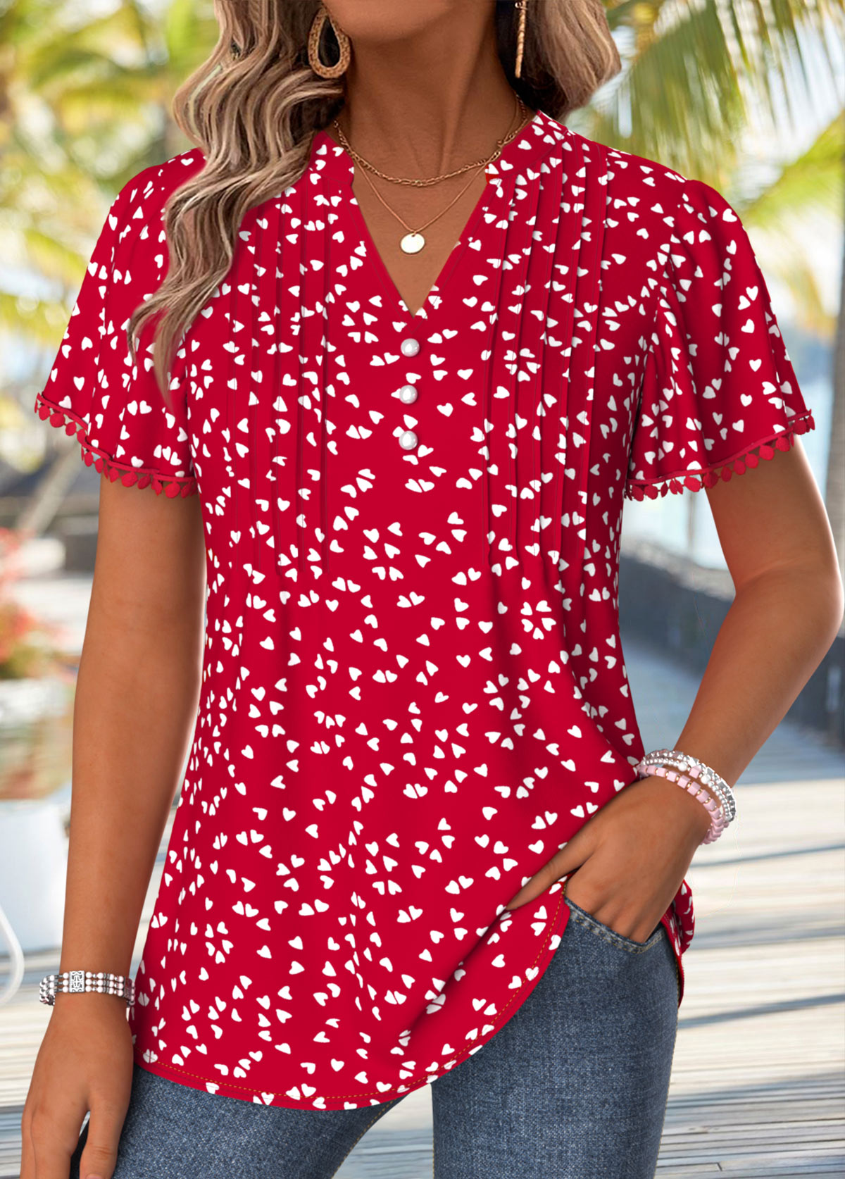 Red Heart Print Curved Hem Short Sleeve T Shirt | picture 