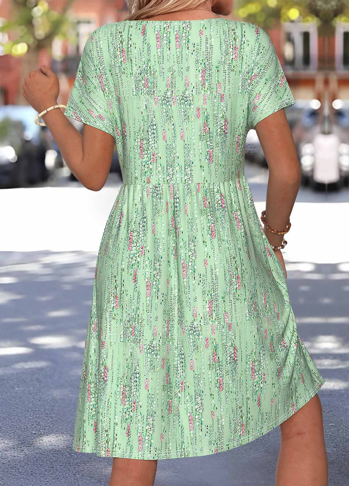 Light Green Geometric Print Shirred Short Sleeve Dress | picture 