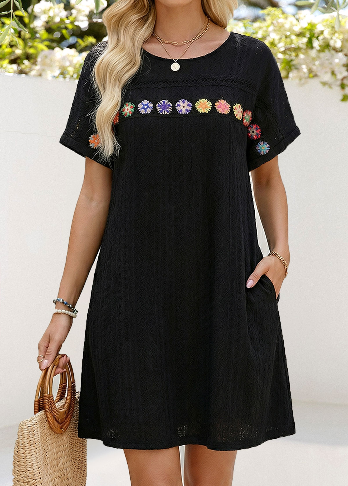 Black Short Sleeve Round Neck Dress | picture 