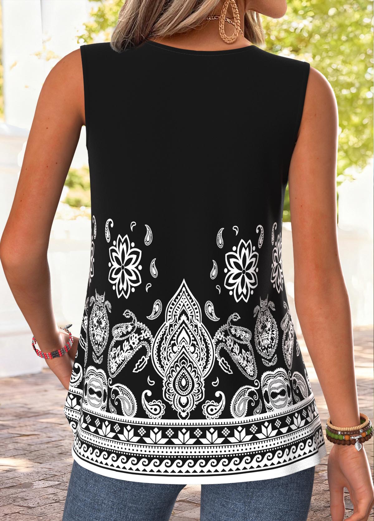Black Tribal Print Curved Hem Sleeveless Tank Top | picture 