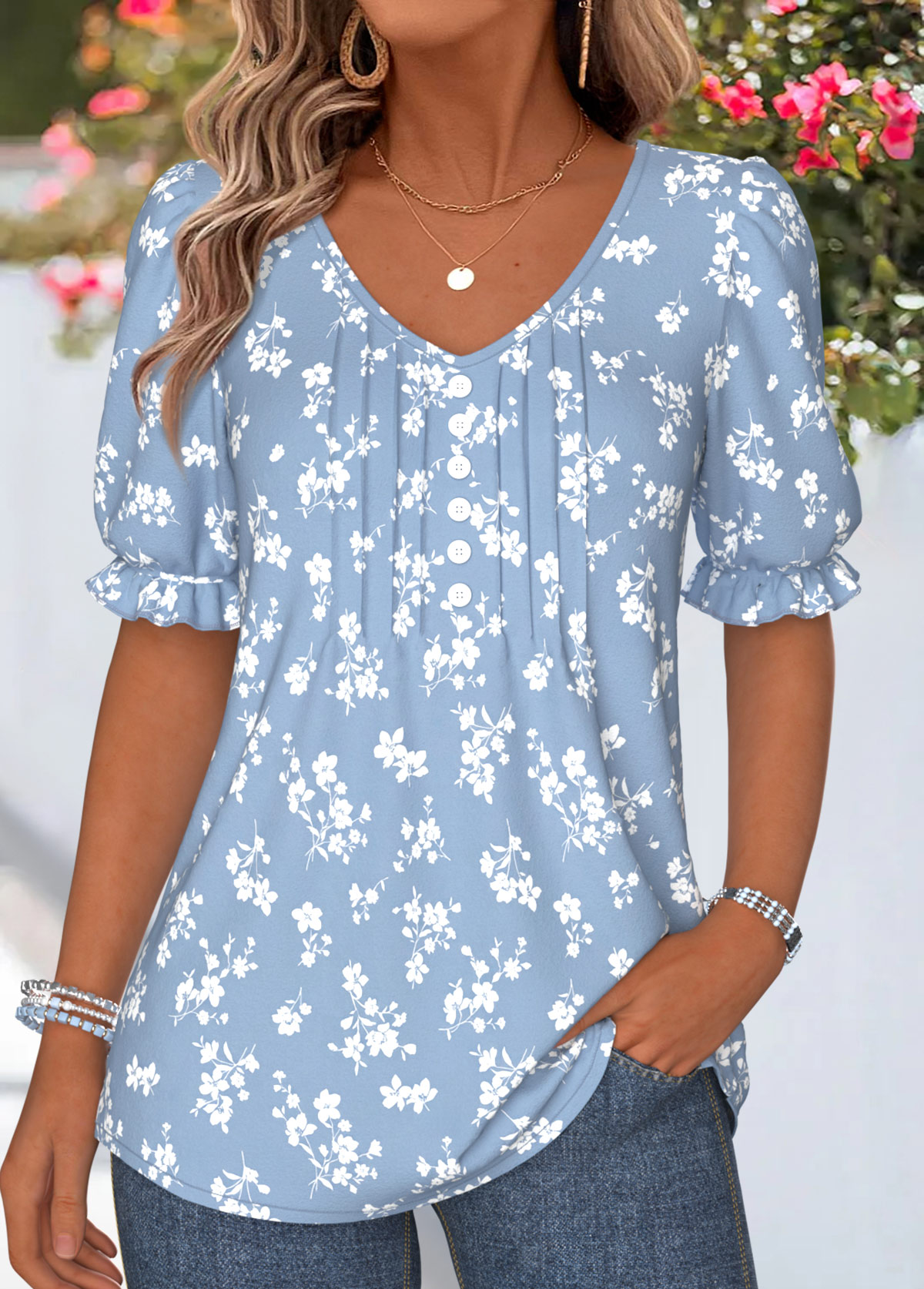 Light Blue Ditsy Floral Print Curved Hem T Shirt | picture 