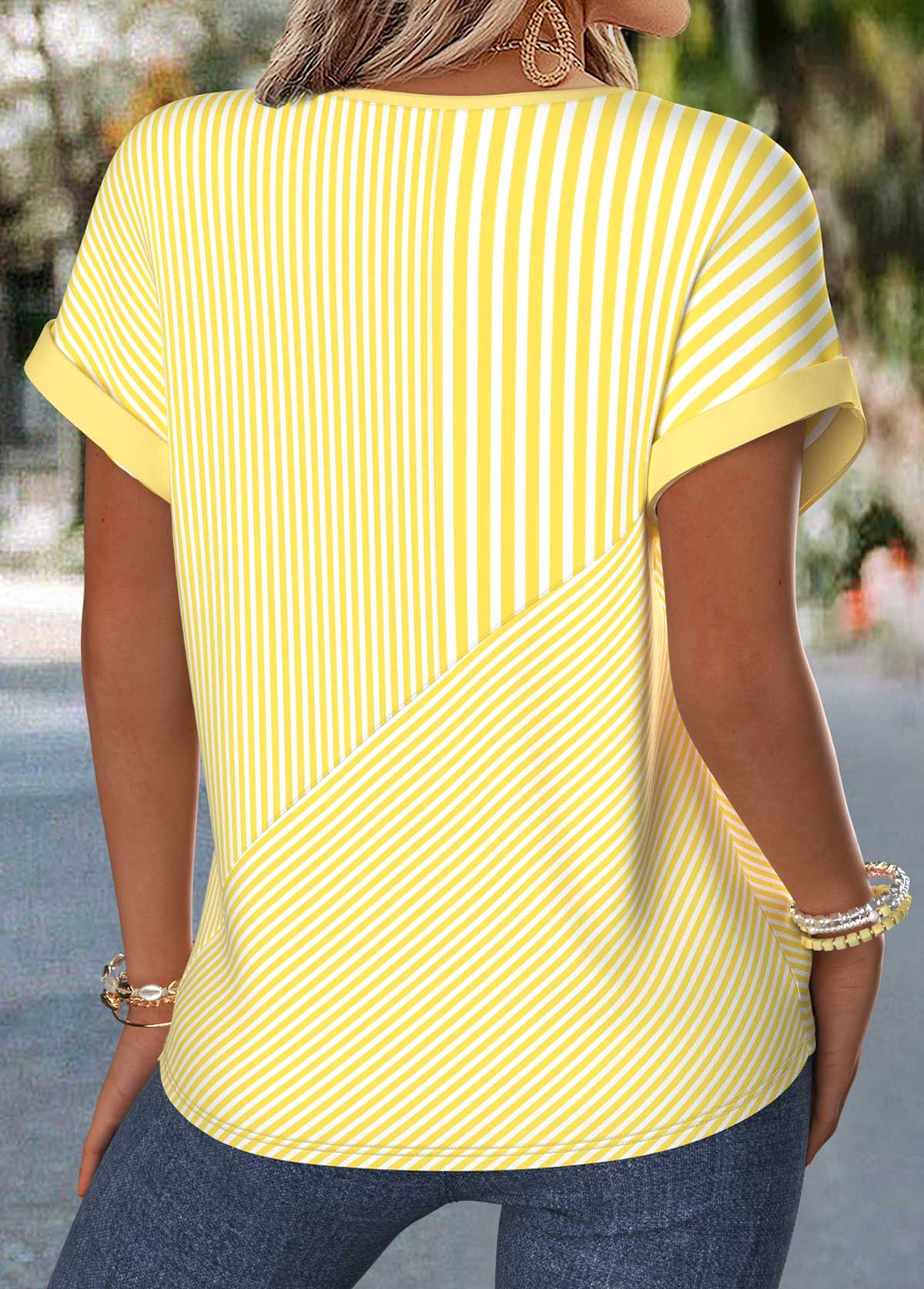 Yellow Geometric Print Tummy Coverage Short Sleeve Blouse | picture 