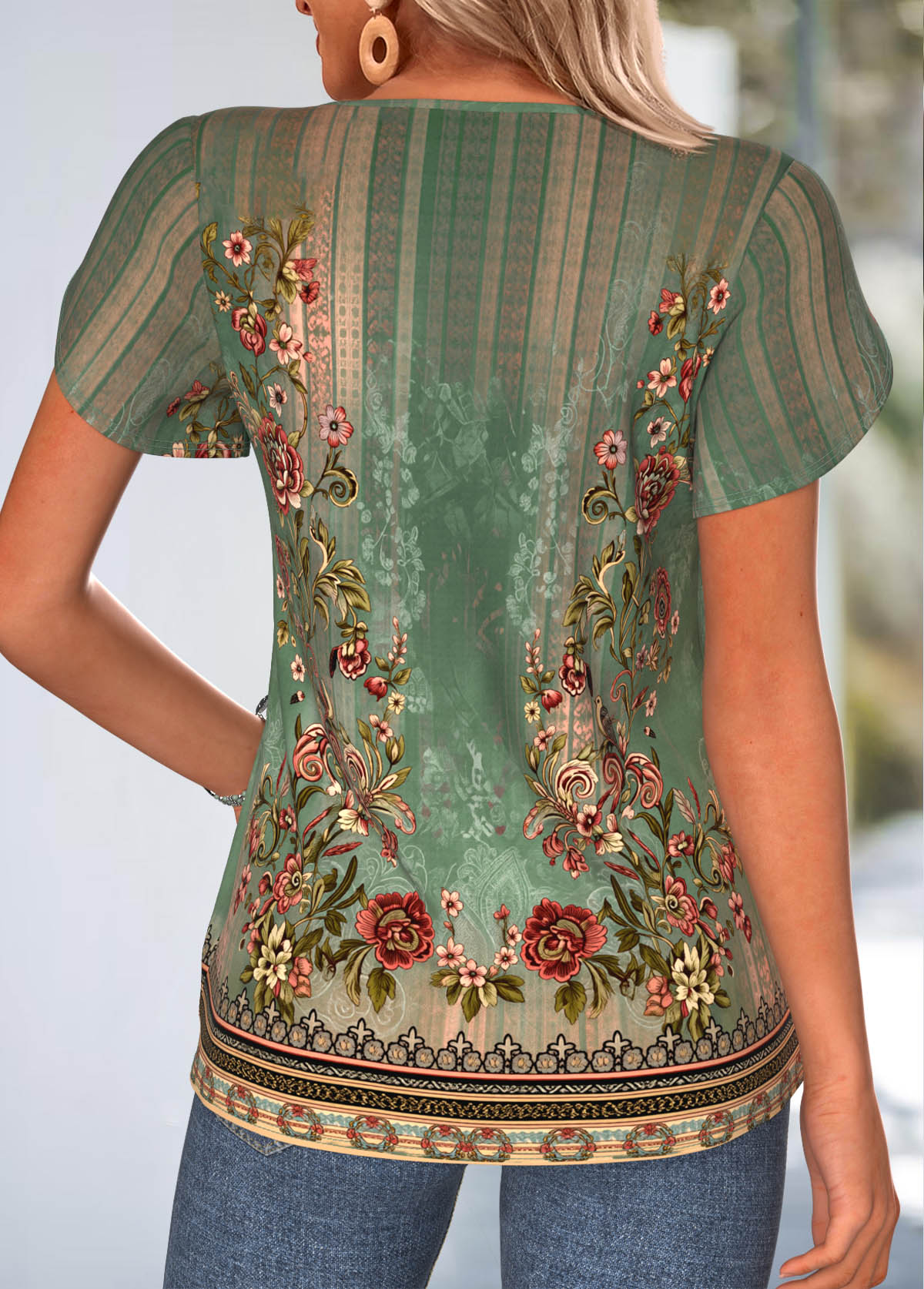 Green Tribal Print Curved Hem Short Sleeve T Shirt | picture 