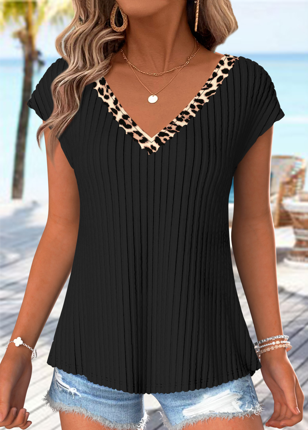 Black Leopard Patchwork Short Sleeve V Neck T Shirt | picture 