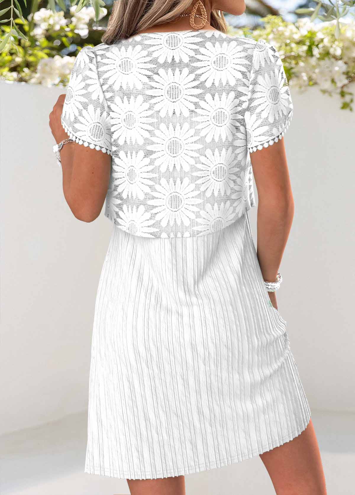 Light Green Short Two-piece Round Neck Dress and Cardigan | picture 