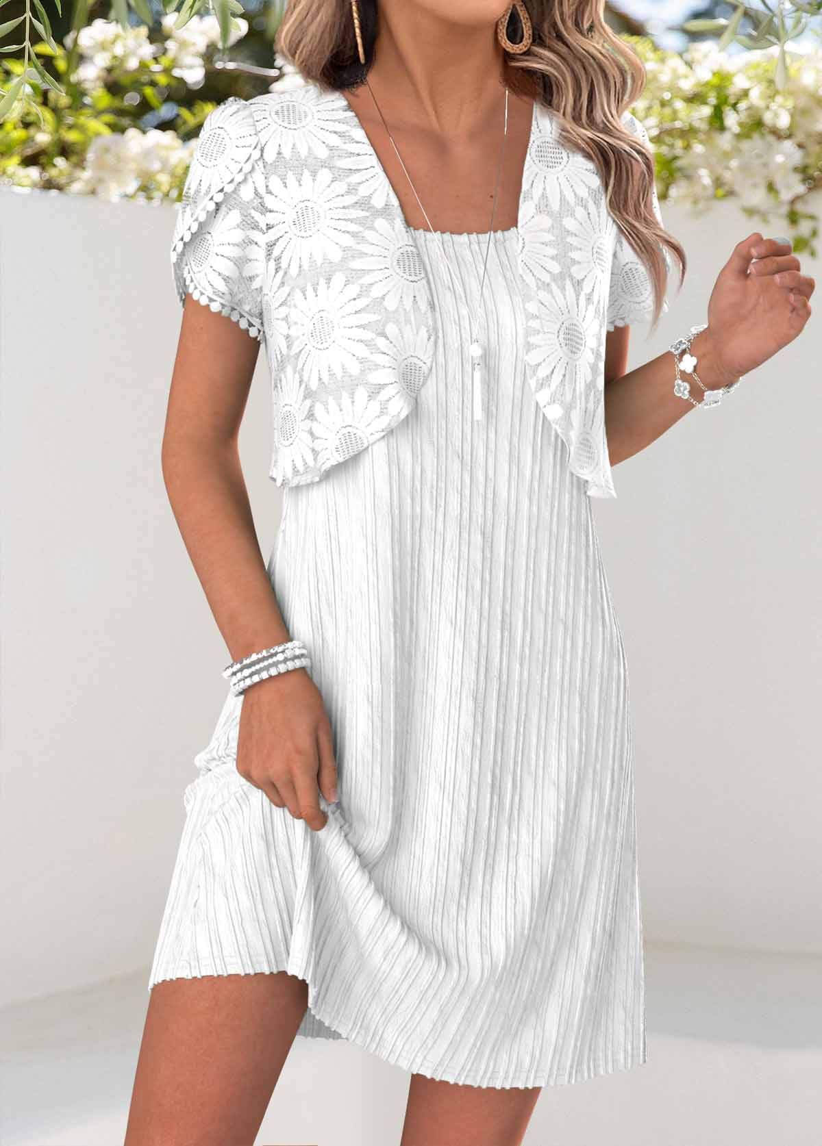 Light Green Short Two-piece Round Neck Dress and Cardigan | picture 