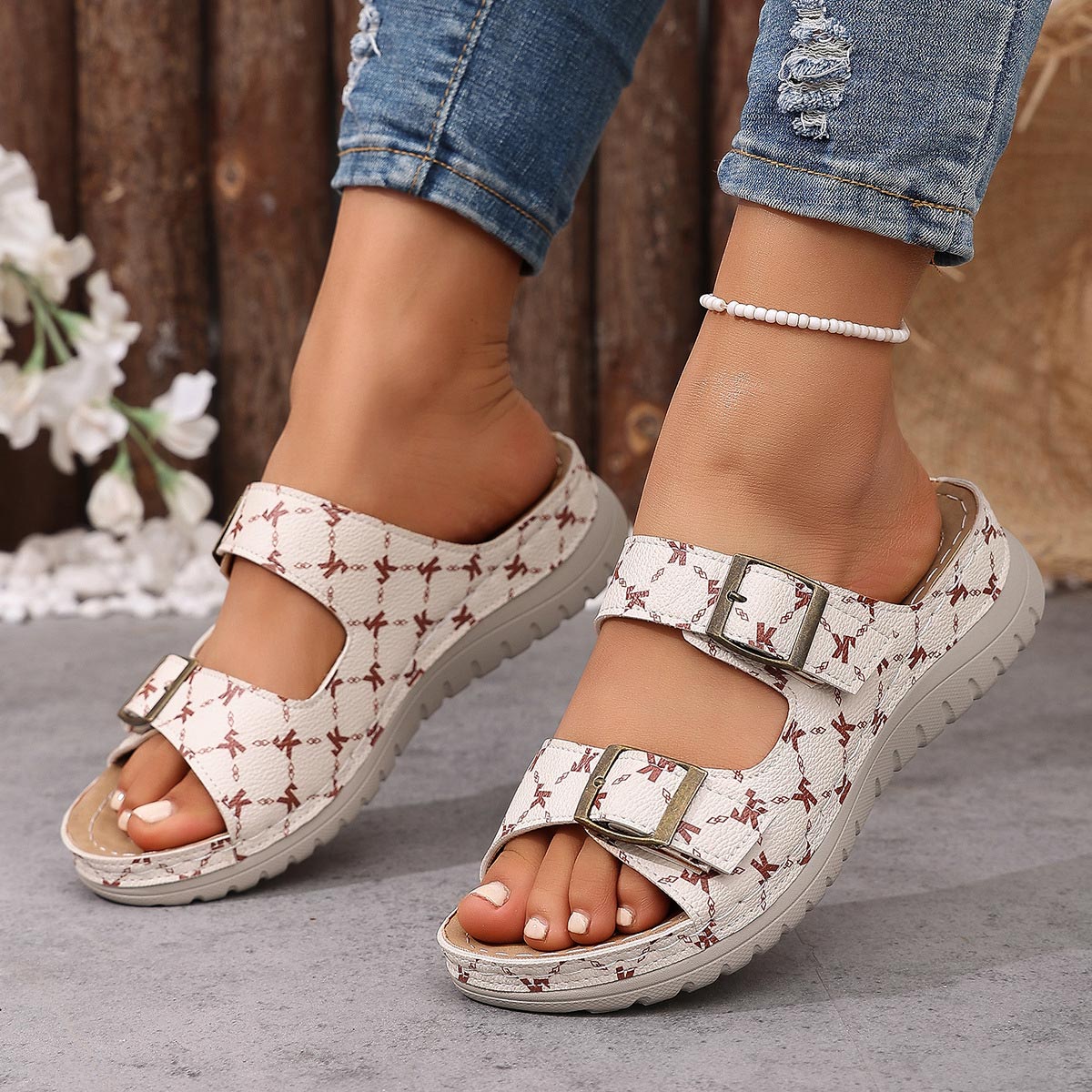 Beige Geometric Print Round Toe Falt Sandals | picture 