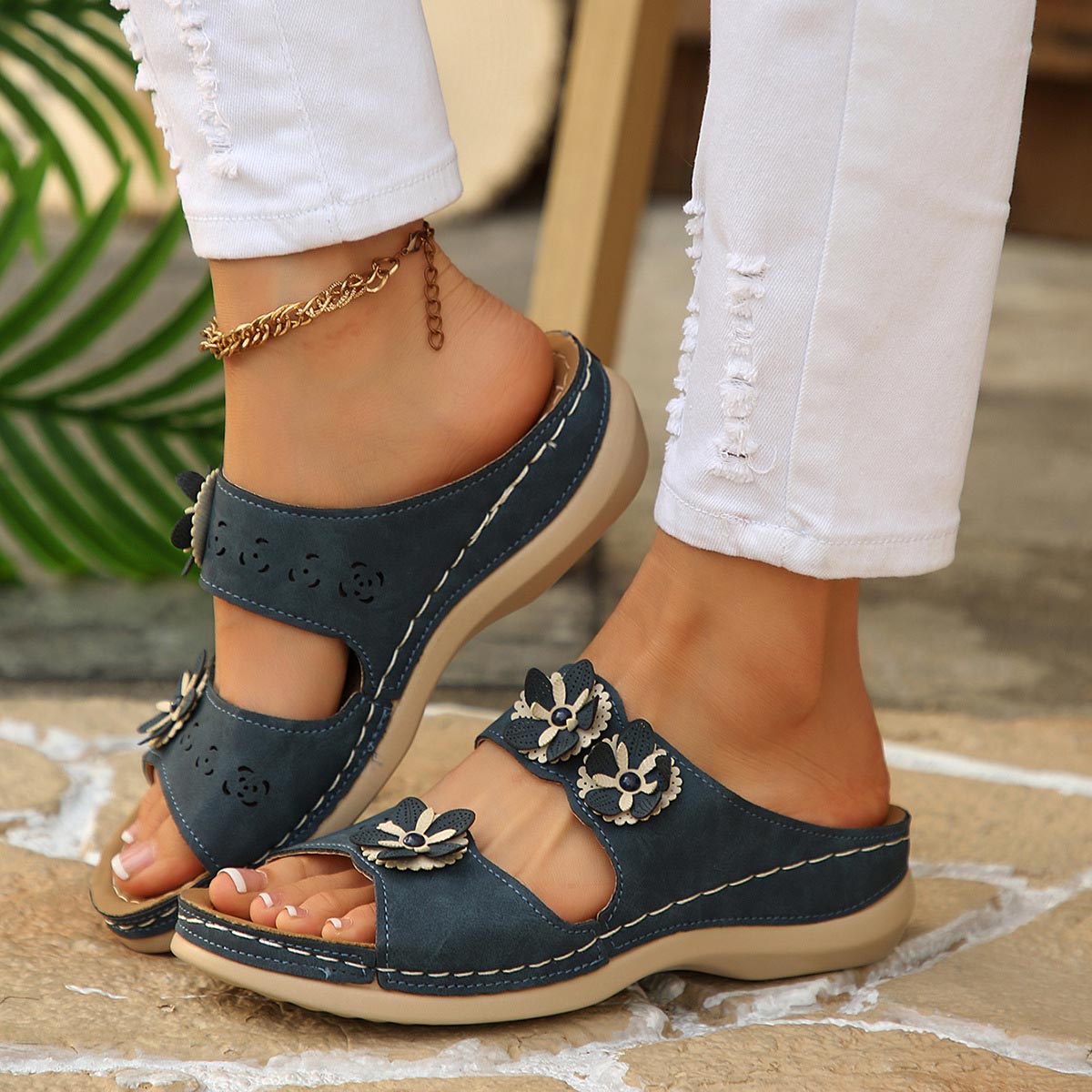 Navy Color Round Toe Falt Sandals | picture 