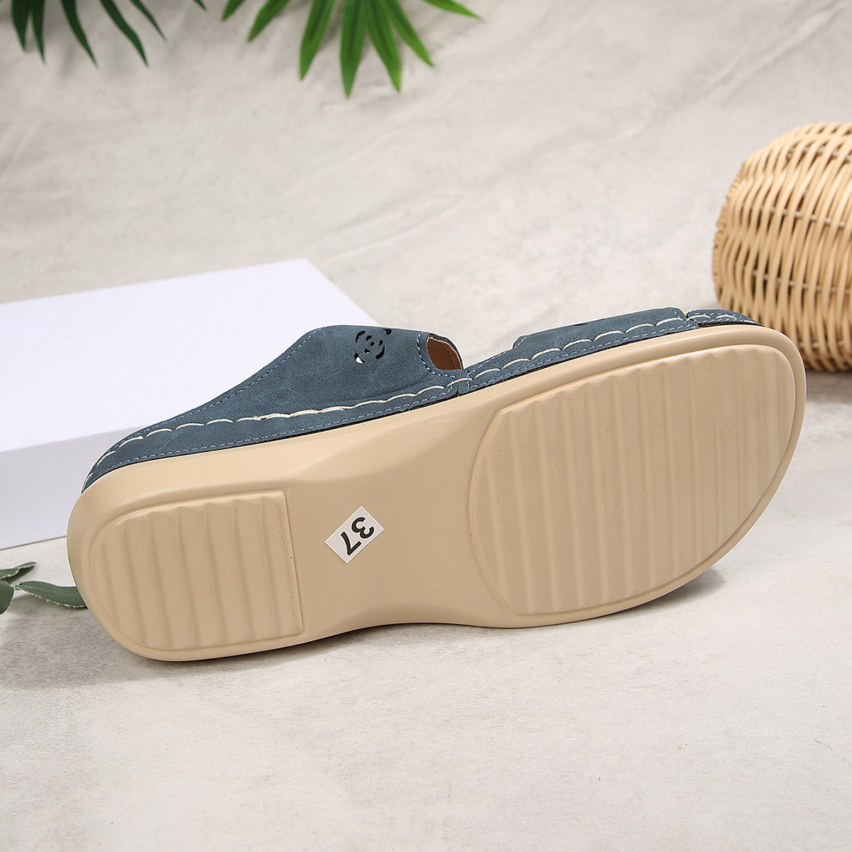 Navy Color Round Toe Falt Sandals | picture 