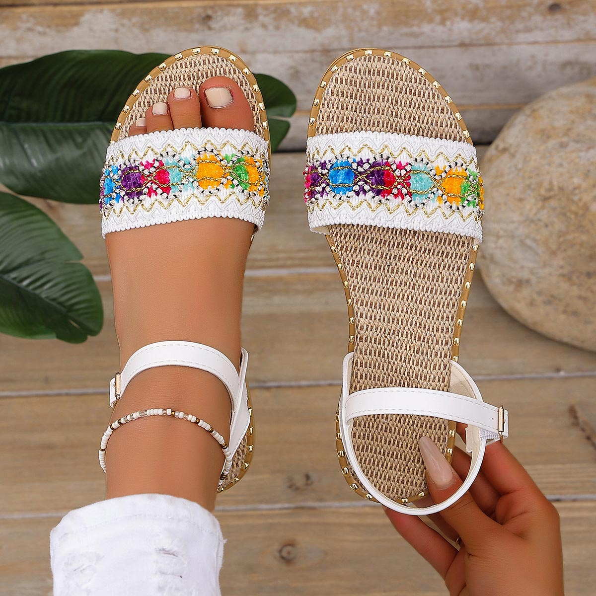 White Tribal Print Round Toe Falt Sandals | picture 