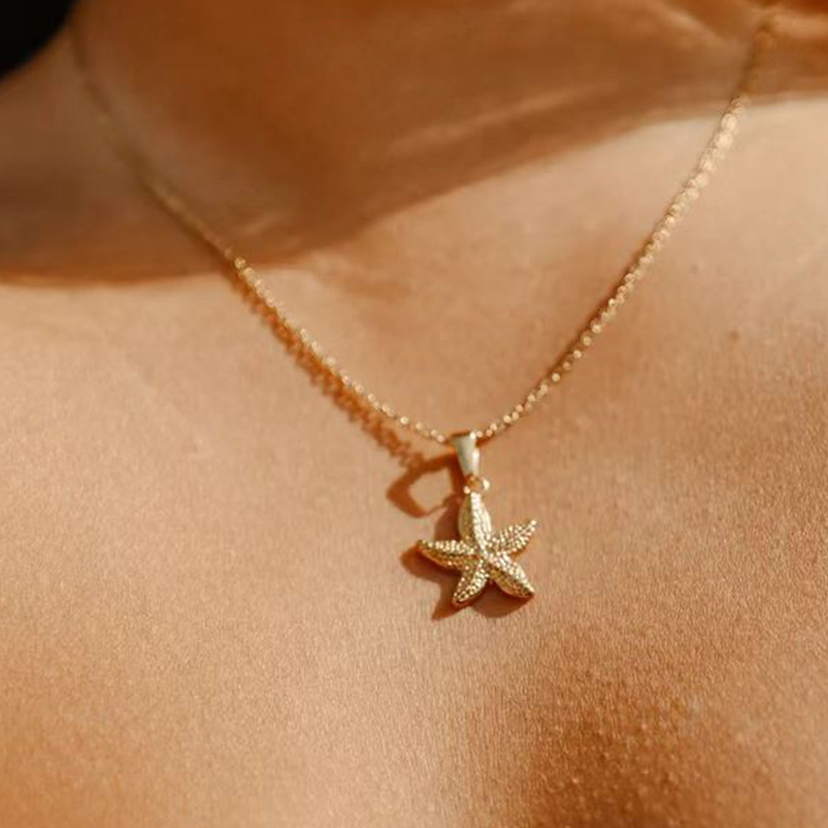 Golden Starfish Animal Design Alloy Necklace | picture 