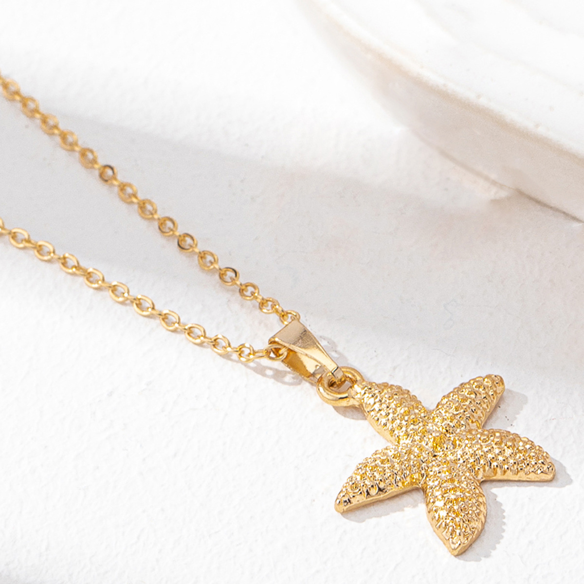 Golden Starfish Animal Design Alloy Necklace | picture 