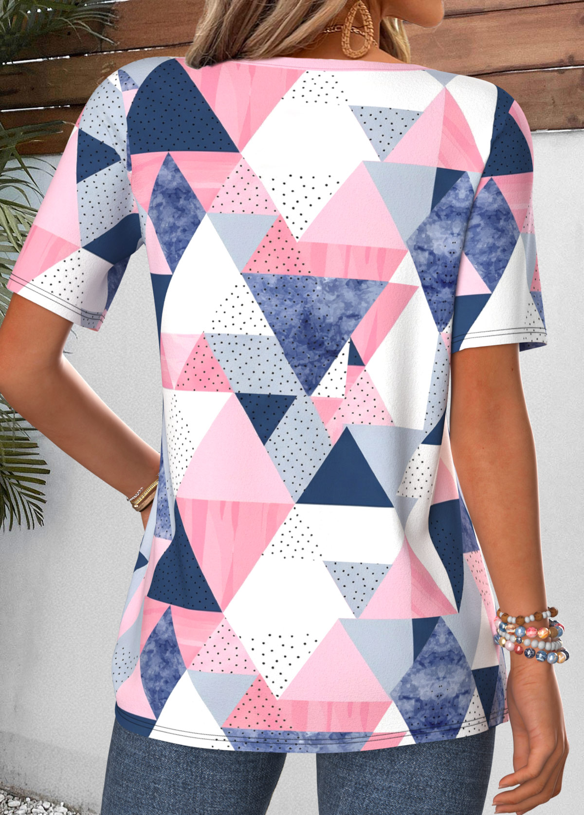 Pink Geometric Print Curved Hem Short Sleeve T Shirt | picture 