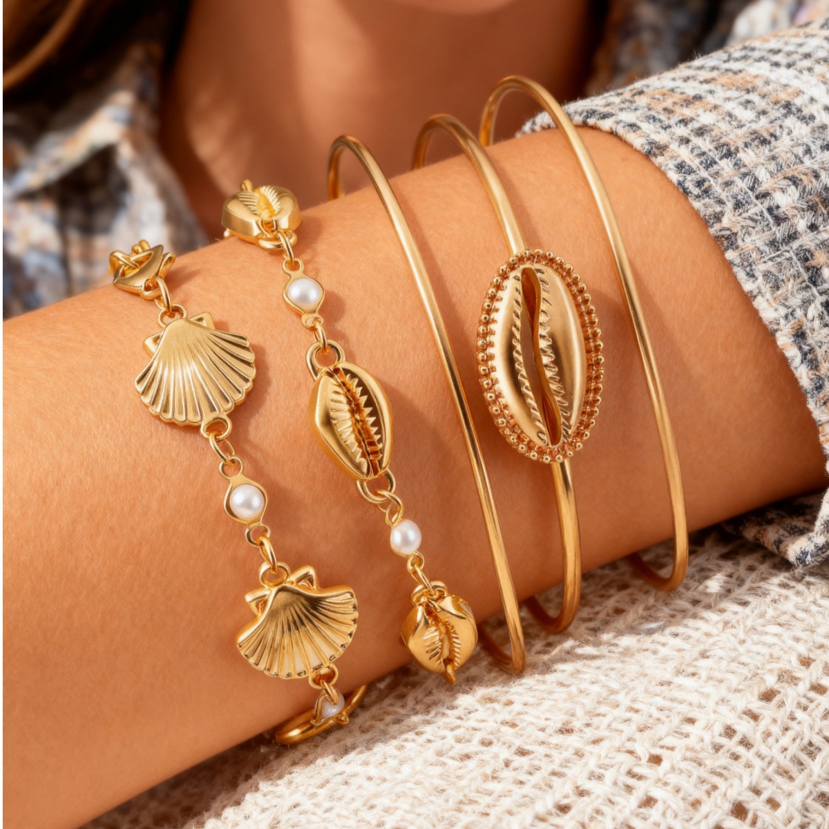 Golden Color Shell Iron Detail Bangles | picture 