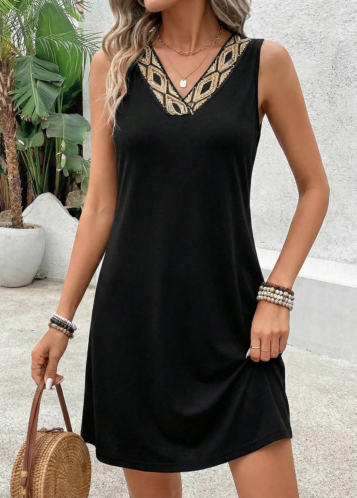 Black Short Patchwork Sleeveless V Neck Dress | picture 