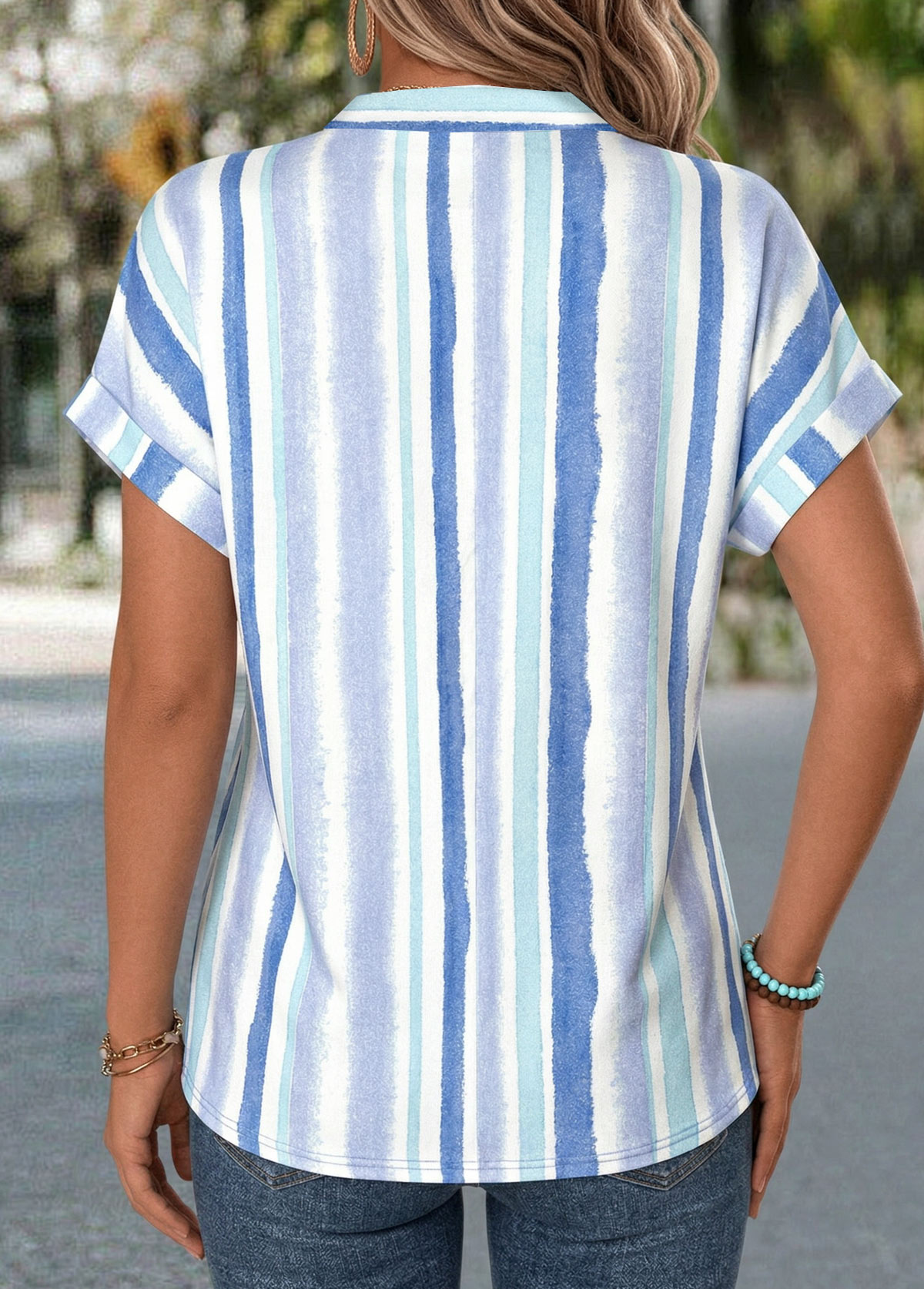 Light Blue Geometric Print Tummy Coverage Short Sleeve Blouse | picture 