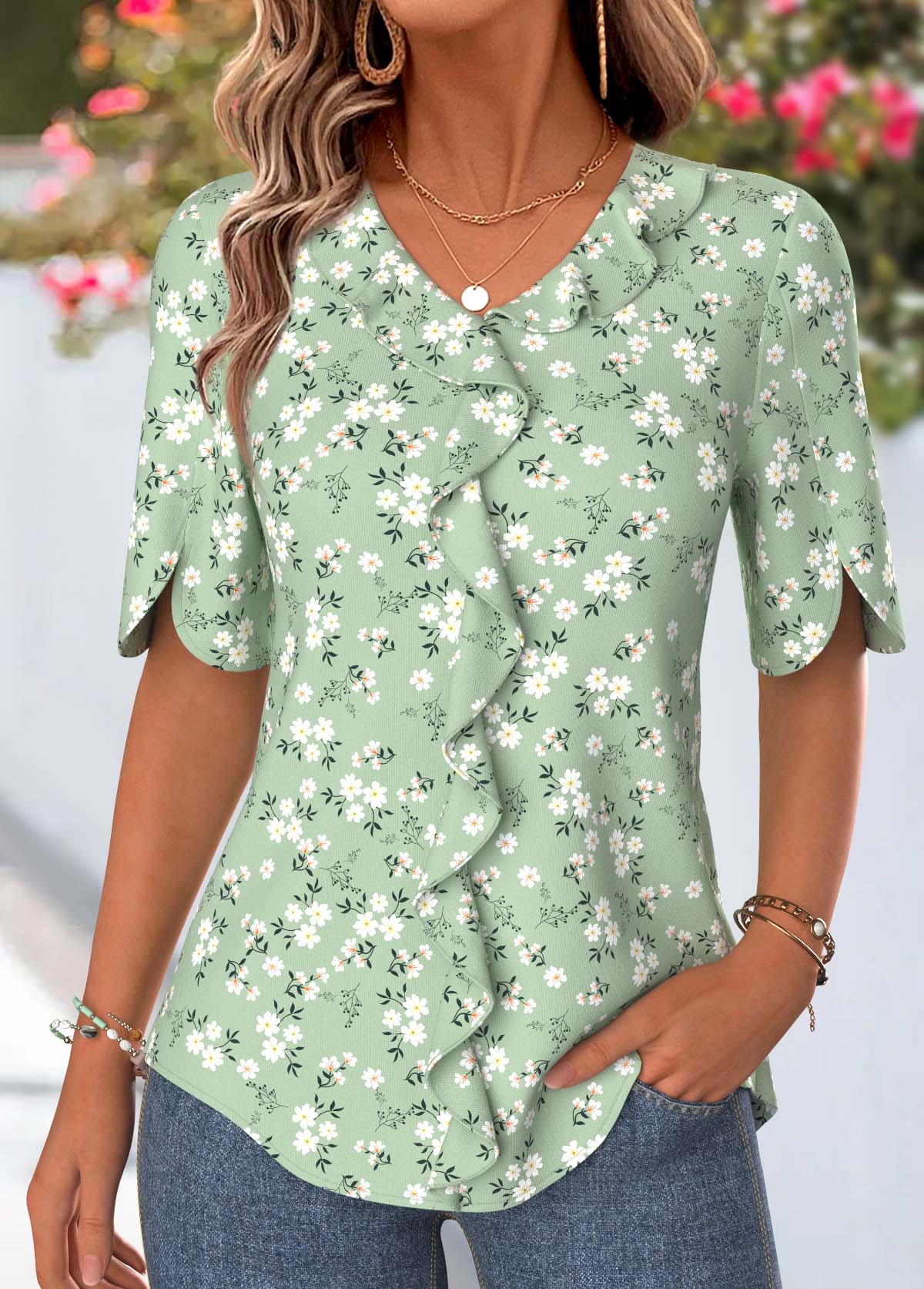 Sage Green Ditsy Floral Print Curved Hem Blouse | picture 
