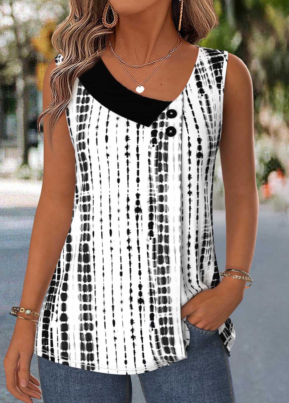 Raw White Geometric Print Patchwork Sleeveless Tank Top | picture 