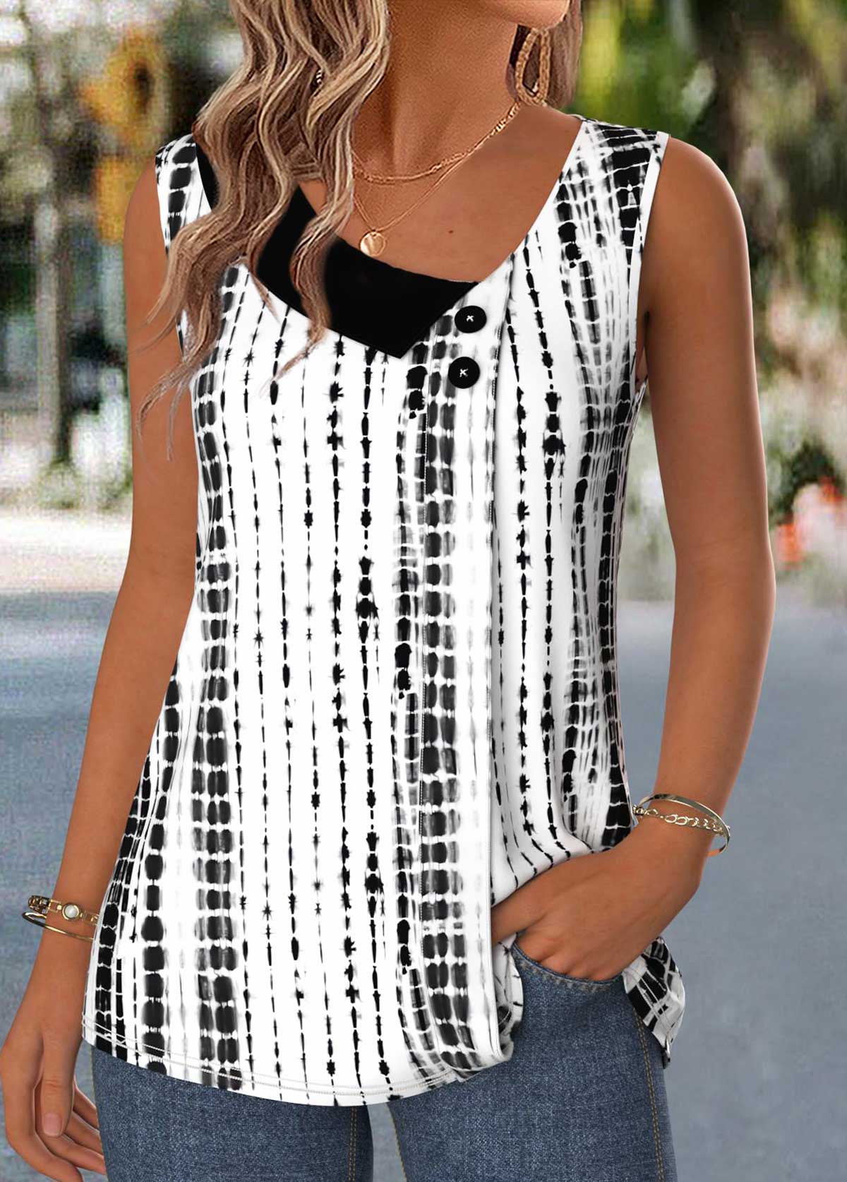 Raw White Geometric Print Patchwork Sleeveless Tank Top | picture 