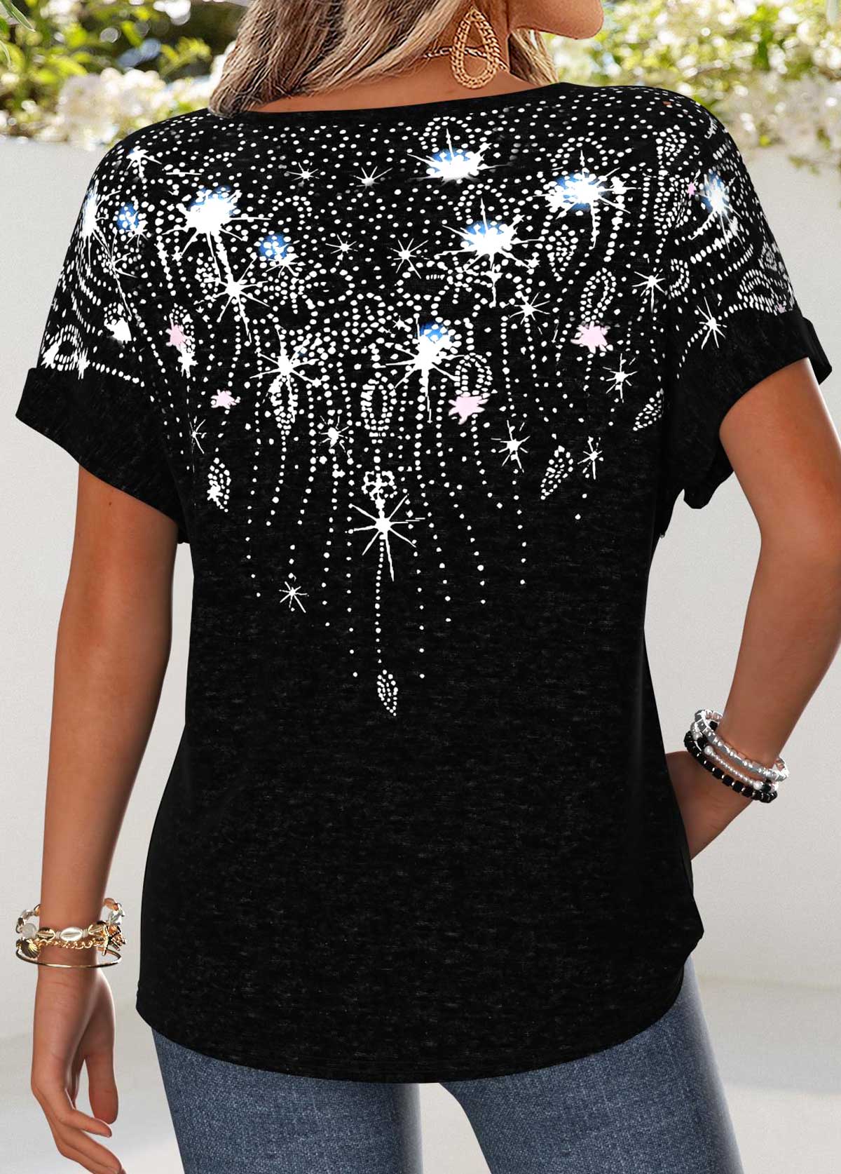 Black Geometric Print Curved Hem Short Sleeve T Shirt | picture 