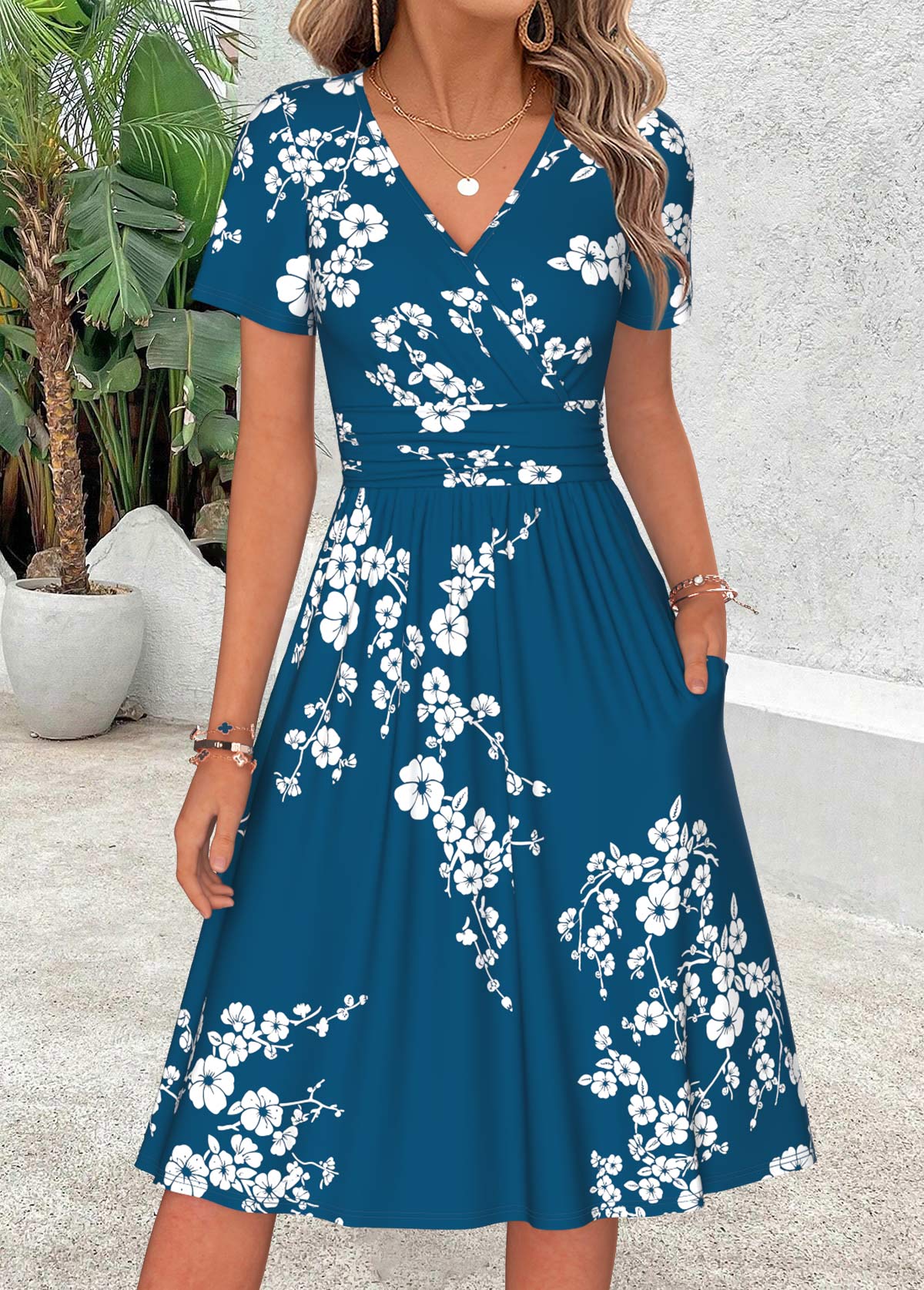 Turquoise Floral Print Shirred Short Sleeve V Neck Dress | picture 