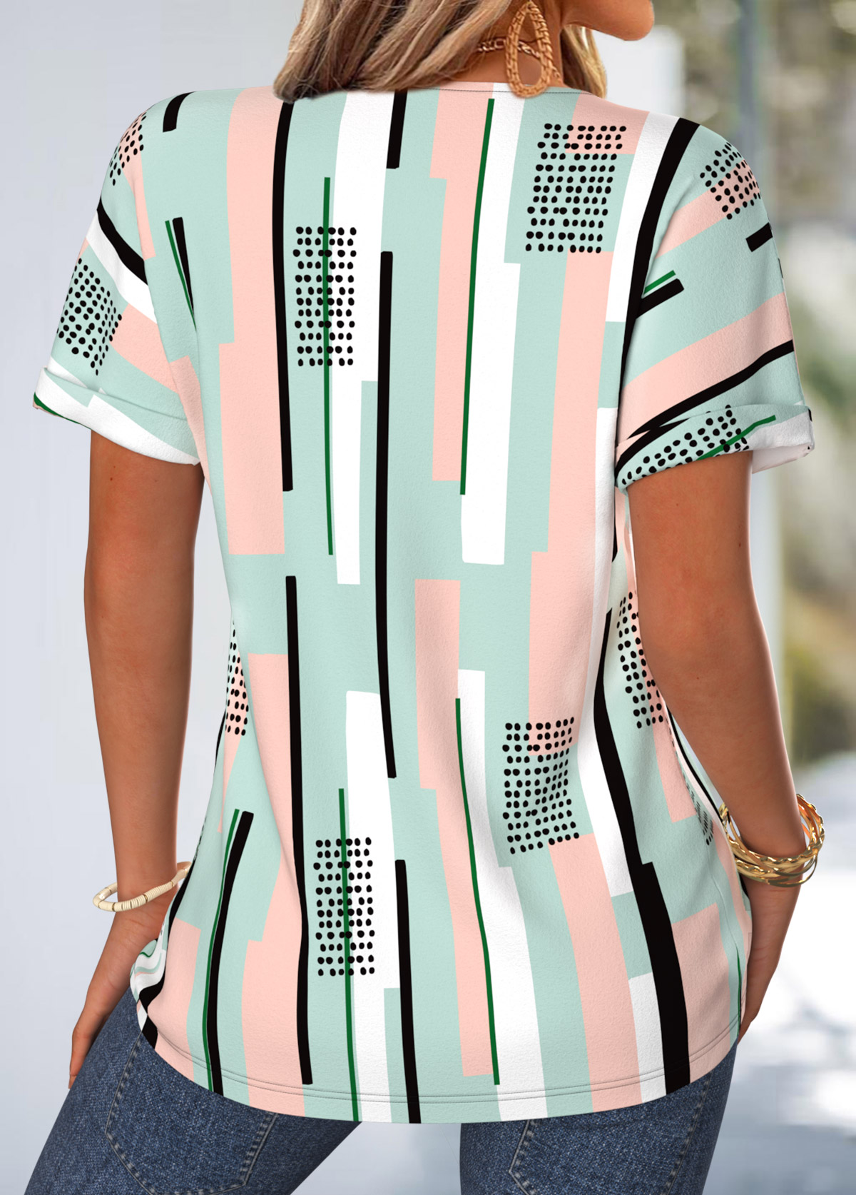 Multi Color Geometric Print Curved Hem T Shirt | picture 