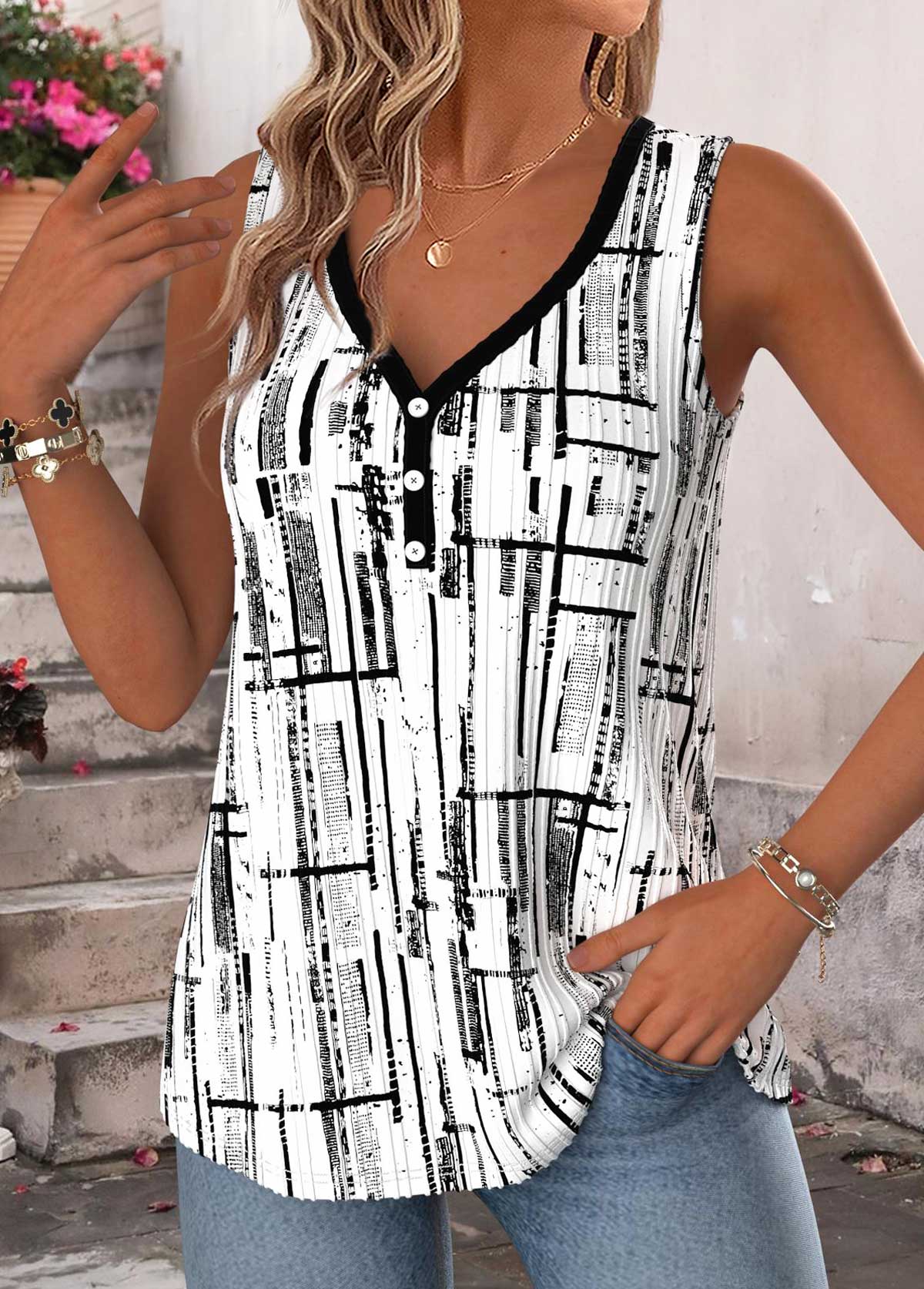 Raw White Geometric Print Curved Hem Sleeveless Tank Top | picture 