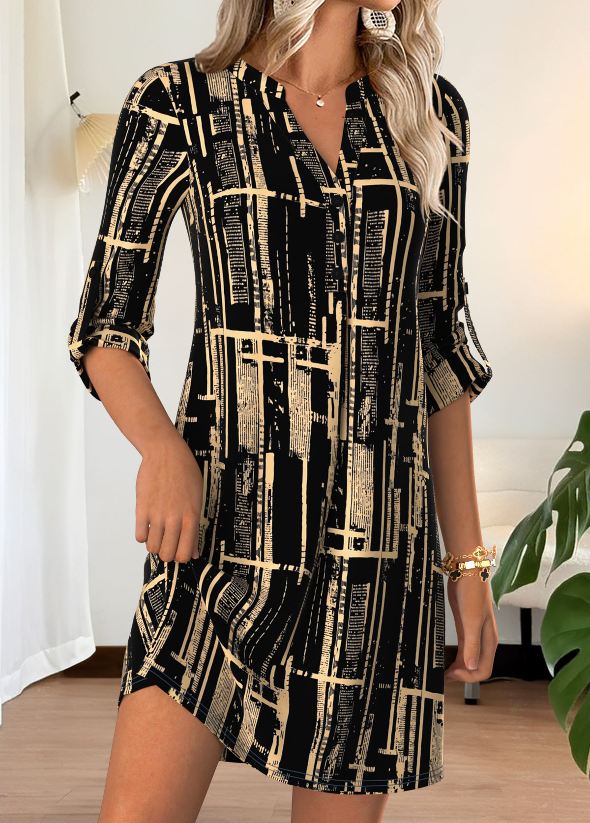 Black Geometric Print Short Half Sleeve Split Neck Dress | picture 