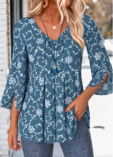 women clothes image of Blue Floral Print Curved Hem 3/4 Sleeve Blouse