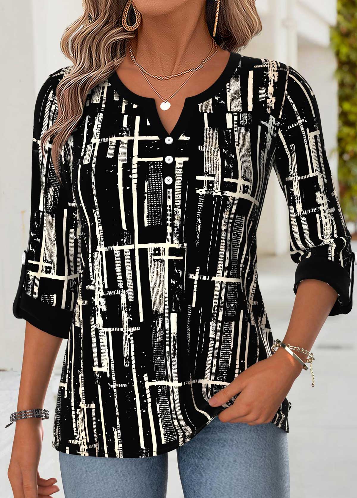 Black Geometric Print Curved Hem 3/4 Sleeve Blouse | picture 